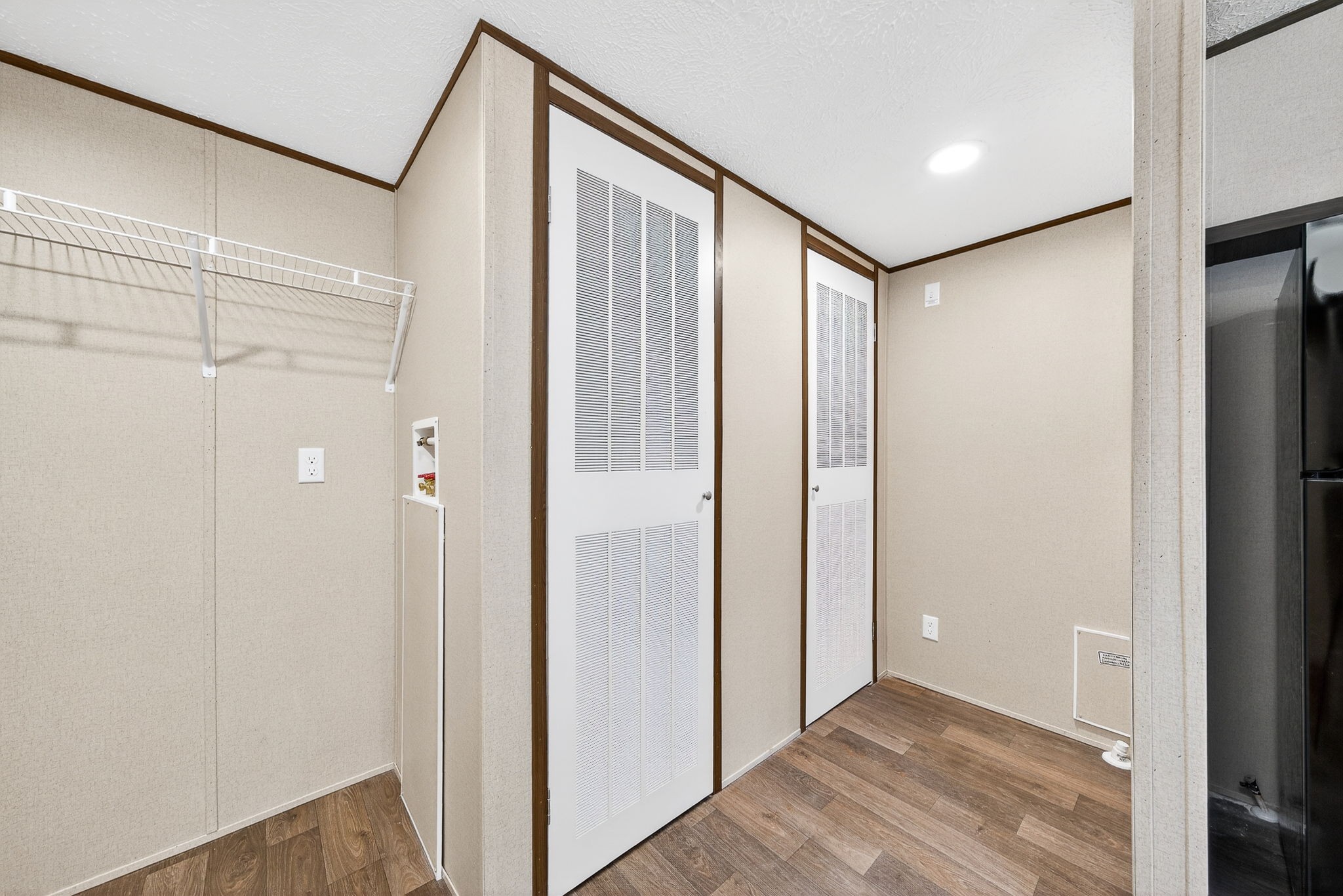 428 Maple Branch Road Sparta, TN 38583 - Photo 16 of 28 a view of a hallway with closet area