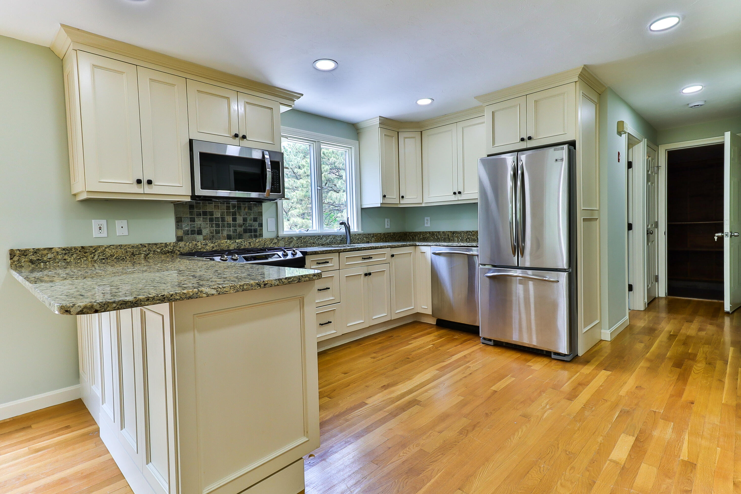 77 Wintergreen Road Mashpee, MA 02649 - Photo 8 of 27 77 Wintergreen Rd-6