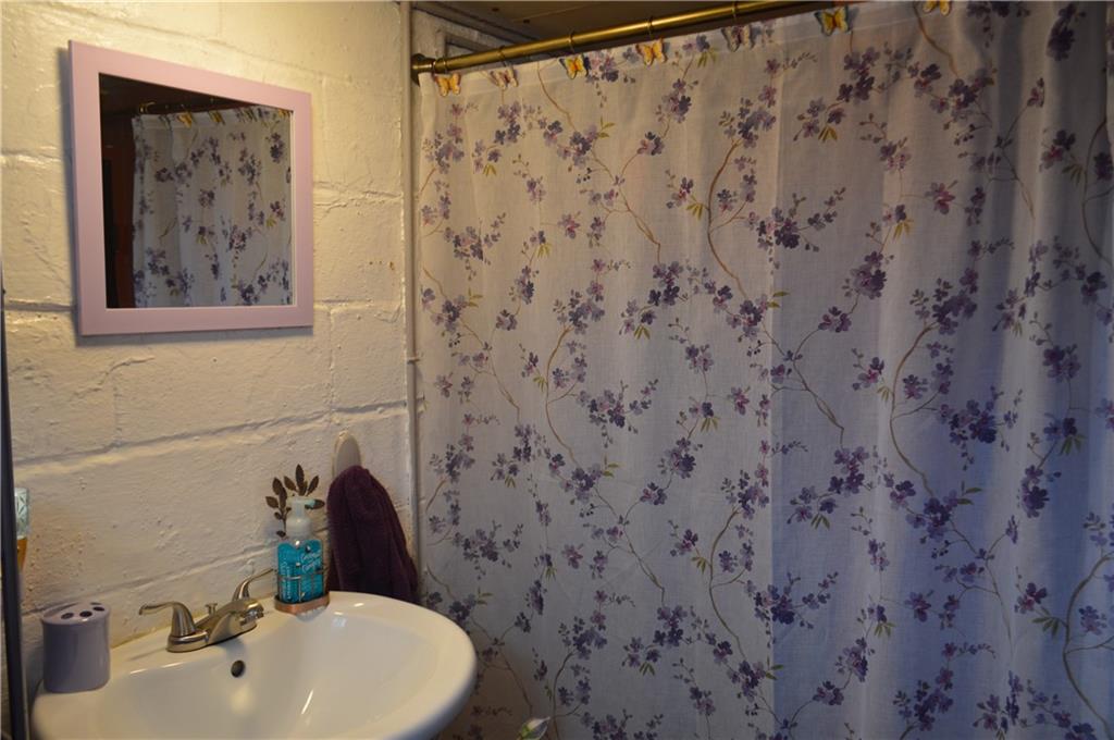 109 Artlee Avenue Butler, PA 16001 - Photo 24 of 36 Gallery Image 24