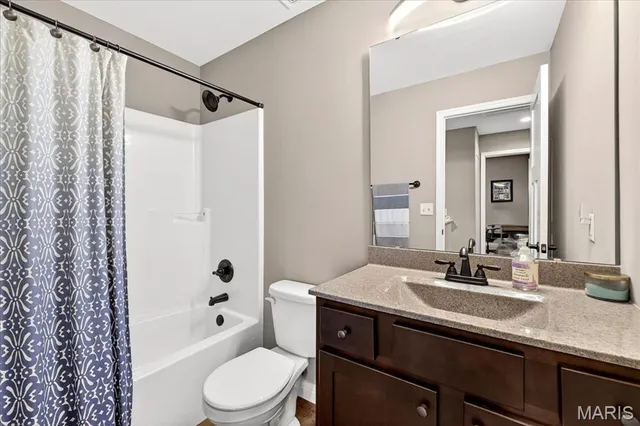 $290,000 | 517 Wild Oats Drive, Wright City, MO 63390