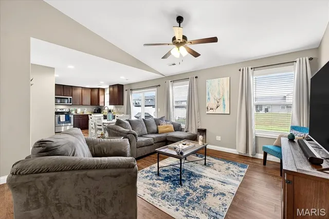 $290,000 | 517 Wild Oats Drive, Wright City, MO 63390