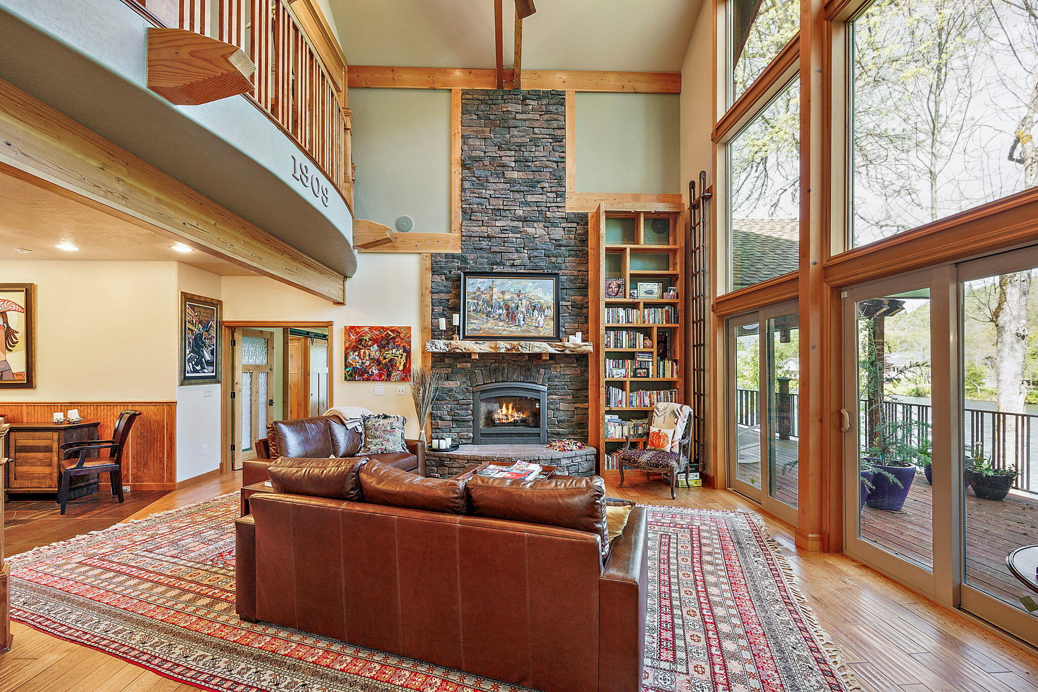 343 Rene Drive Shady Cove, OR 97539 - Photo 10 of 152 Great Room