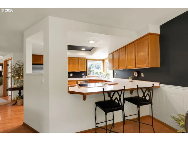 $424,900 | 2776 Dayna Lane, Eugene, OR 97408