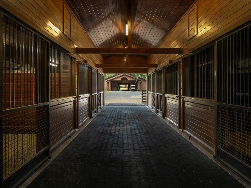 9020 Southwest 9th Street Road Ocala, FL 34481 - Photo 29 of 31