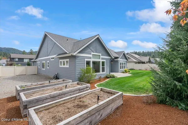 $910,000 | 2240 East Thomas Hill Drive, Coeur D'Alene, ID 83815