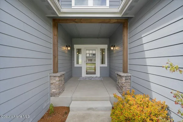 $910,000 | 2240 East Thomas Hill Drive, Coeur D'Alene, ID 83815
