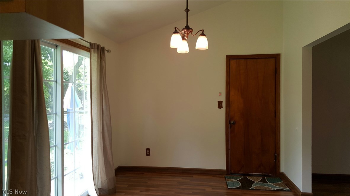 6211 North Oval Road Clinton, OH 44216 - Photo 6 of 25 Gallery Image 6