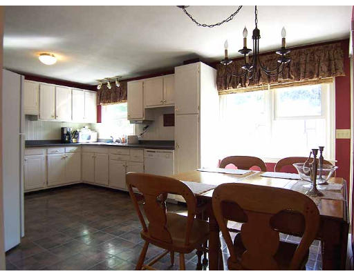 163 Feltham Road Springfield, MA 01118 - Photo 5 of 16 Gallery Image 5