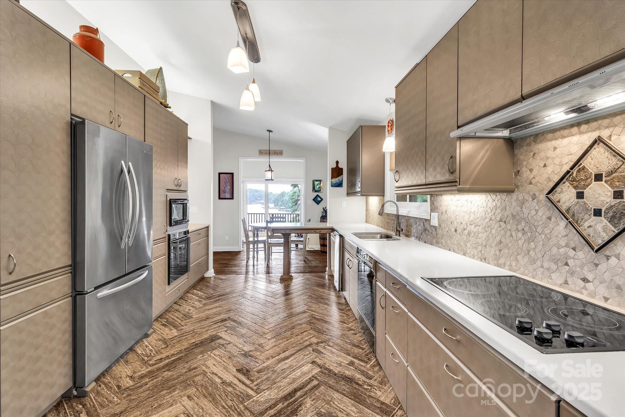 10017 Bora Bora Drive Fort Mill, SC 29708 - Photo 10 of 48