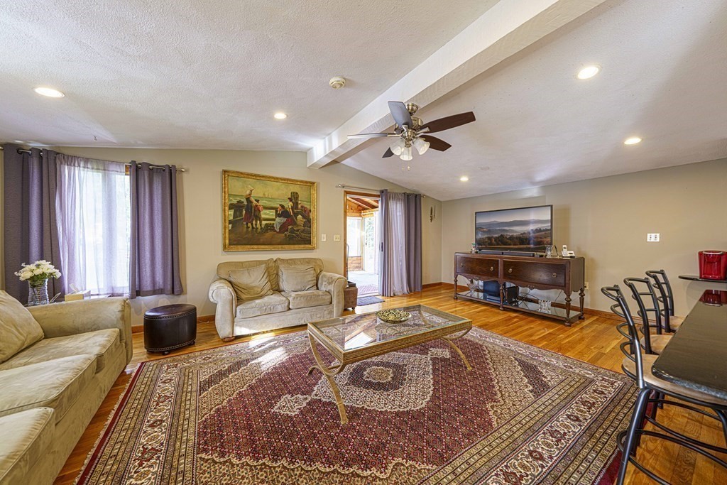 9 Berkeley Road Framingham, MA 01701 - Photo 3 of 30 Gallery Image 3