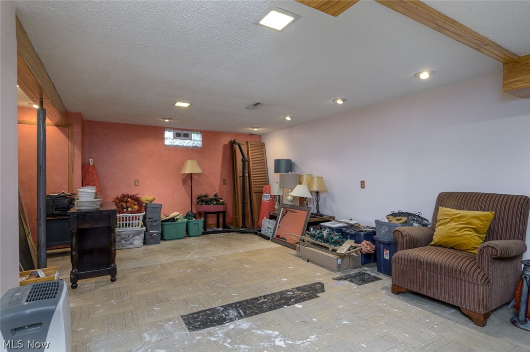 496 Howe Road Kent, OH 44240 - Photo 29 of 35