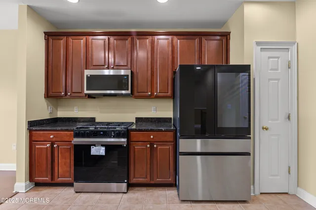 $675,000 | 43 Skimmer Lane, Port Monmouth, NJ 07758