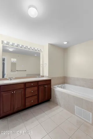 $675,000 | 43 Skimmer Lane, Port Monmouth, NJ 07758