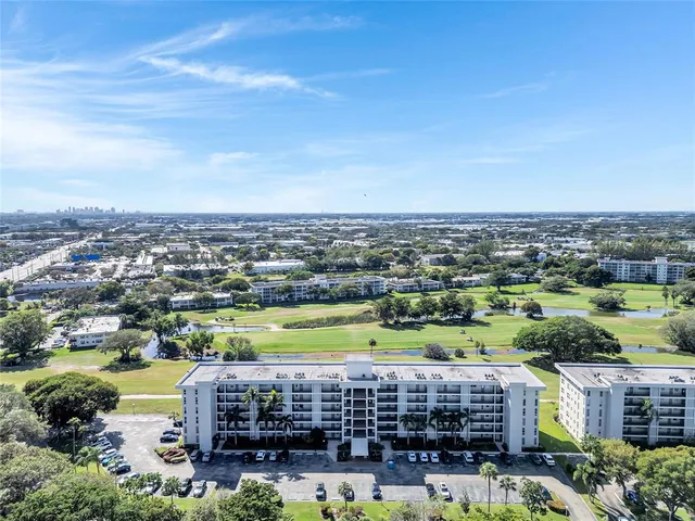 $2,550 | 3001 South Course Drive, Unit 603, Pompano Beach, FL 33069