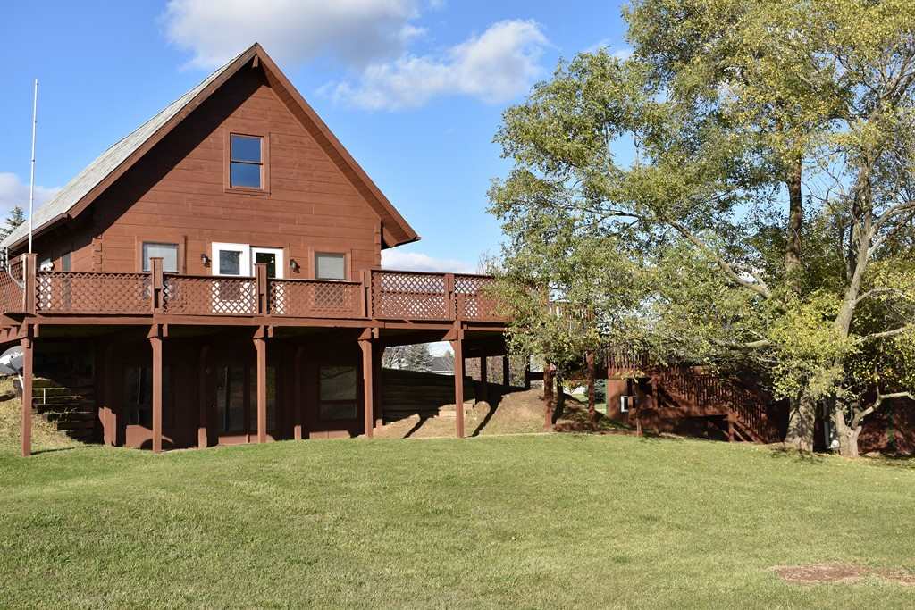 4888 East Coleman Road Clare, MI 48617 - Photo 1 of 35 1840034.JPG