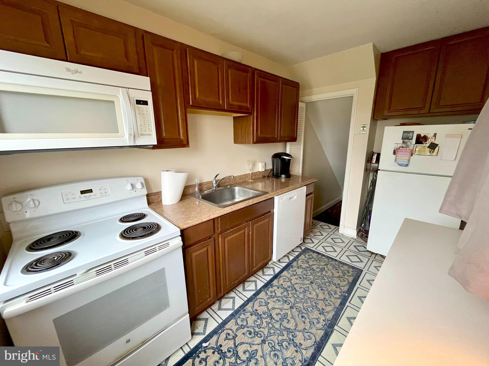 1000 Downton Road Halethorpe, MD 21227 - Photo 11 of 17