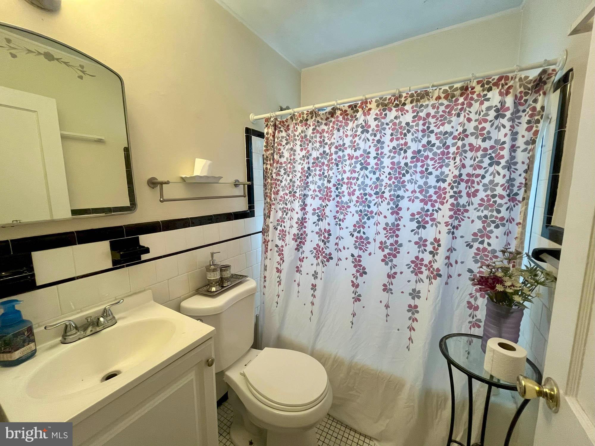 1000 Downton Road Halethorpe, MD 21227 - Photo 14 of 17