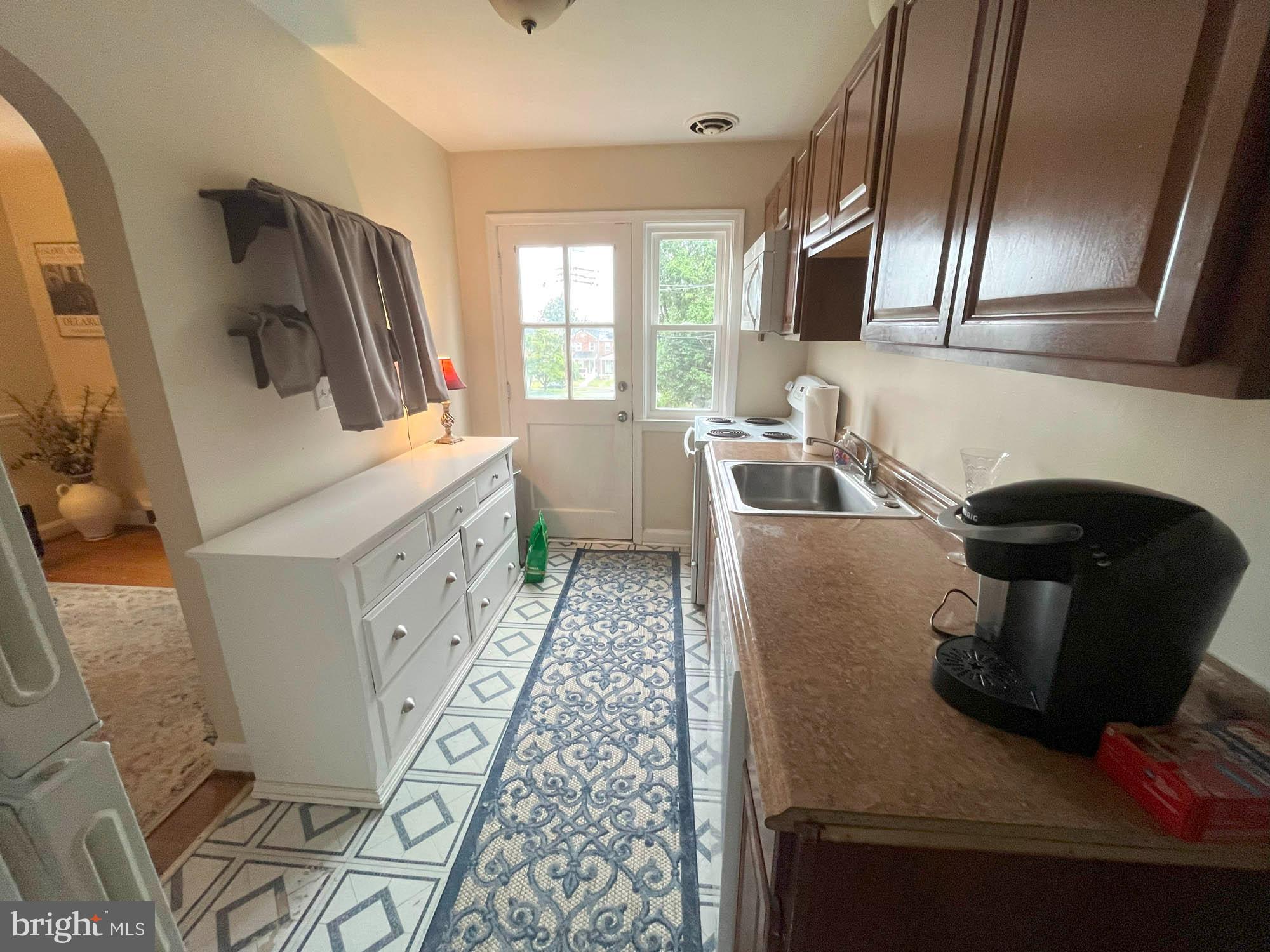 1000 Downton Road Halethorpe, MD 21227 - Photo 9 of 17