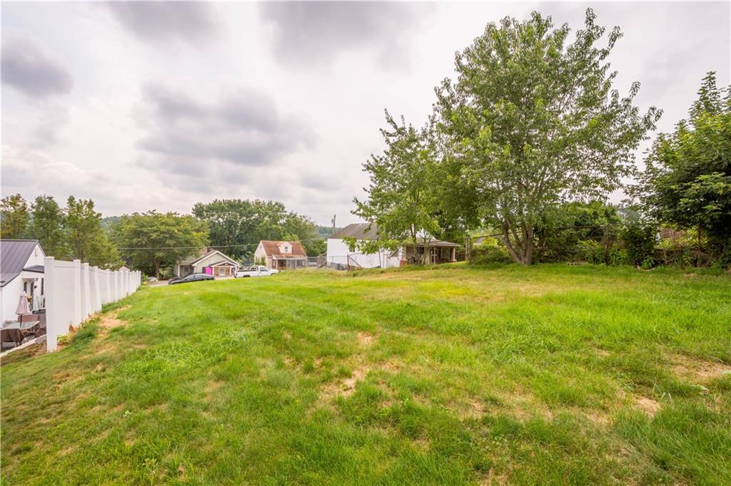 352 Pershing Avenue Houston, PA 15342 - Photo 15 of 19