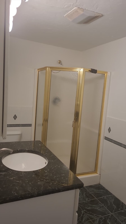 39 Westport Road Worcester, MA 01605 - Photo 26 of 40