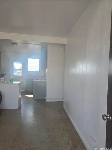 $1,500 | 94-819 Farrington Highway, Unit B4, Waipahu, HI 96797