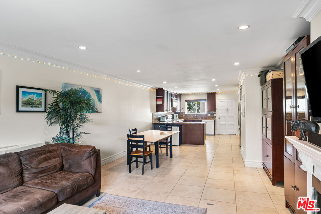 6481 Kanan Dume Road Malibu, CA 90265 - Photo 9 of 27