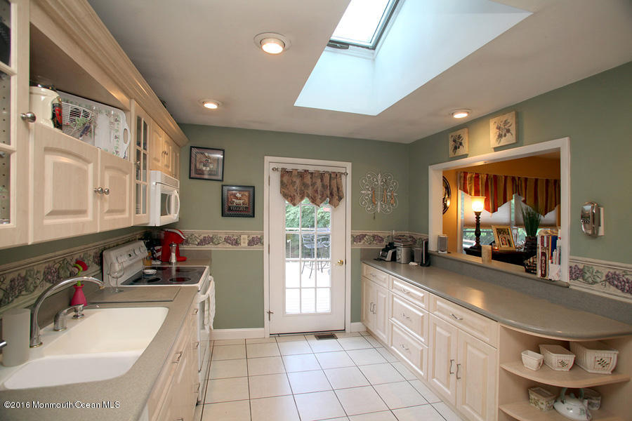 81 Valley Road Jackson, NJ 08527 - Photo 9 of 21