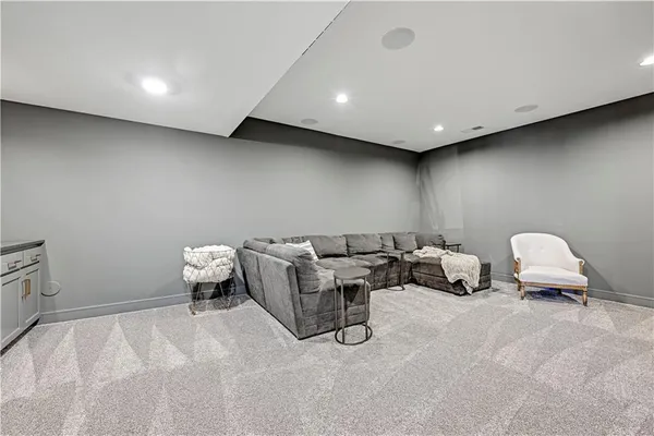 $2,400,000 | 11200 West 169th Street, Overland Park, KS 66221