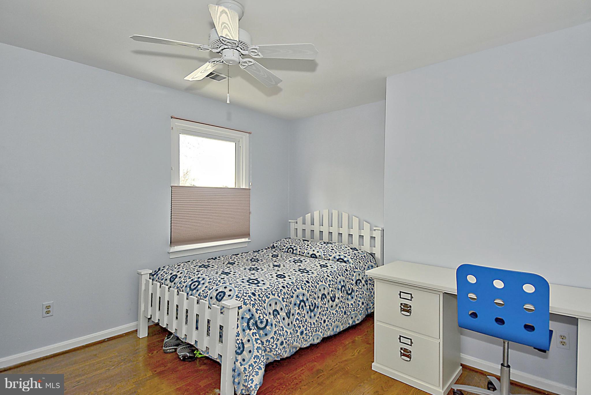 6300 Hunting Ridge Lane McLean, VA 22101 - Photo 16 of 30 Bedroom