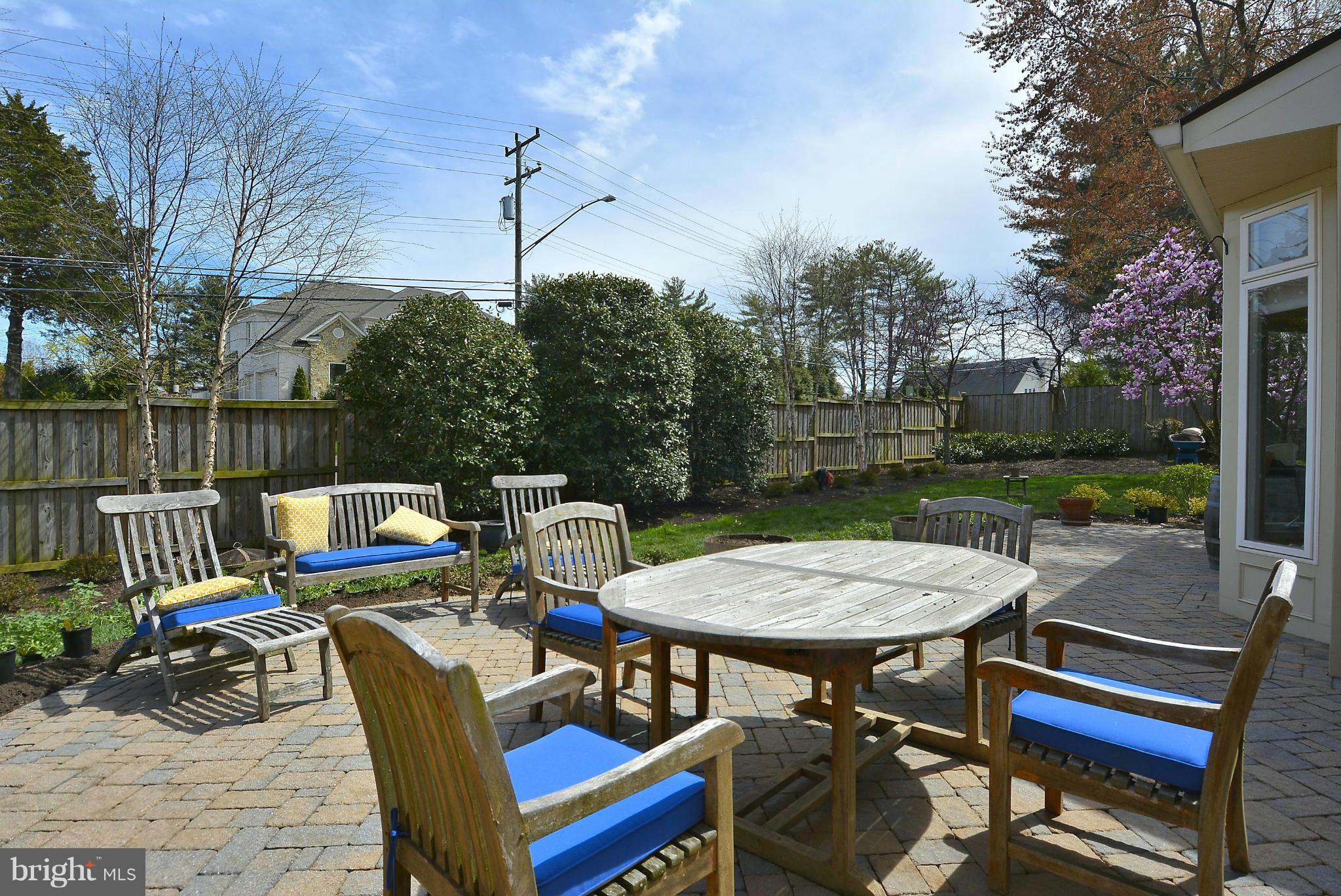 6300 Hunting Ridge Lane McLean, VA 22101 - Photo 27 of 30 Patio