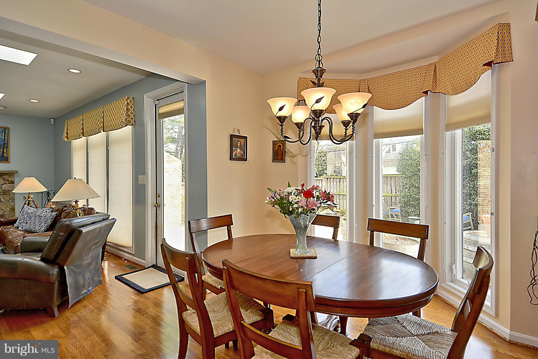 6300 Hunting Ridge Lane McLean, VA 22101 - Photo 9 of 30 Breakfast Area