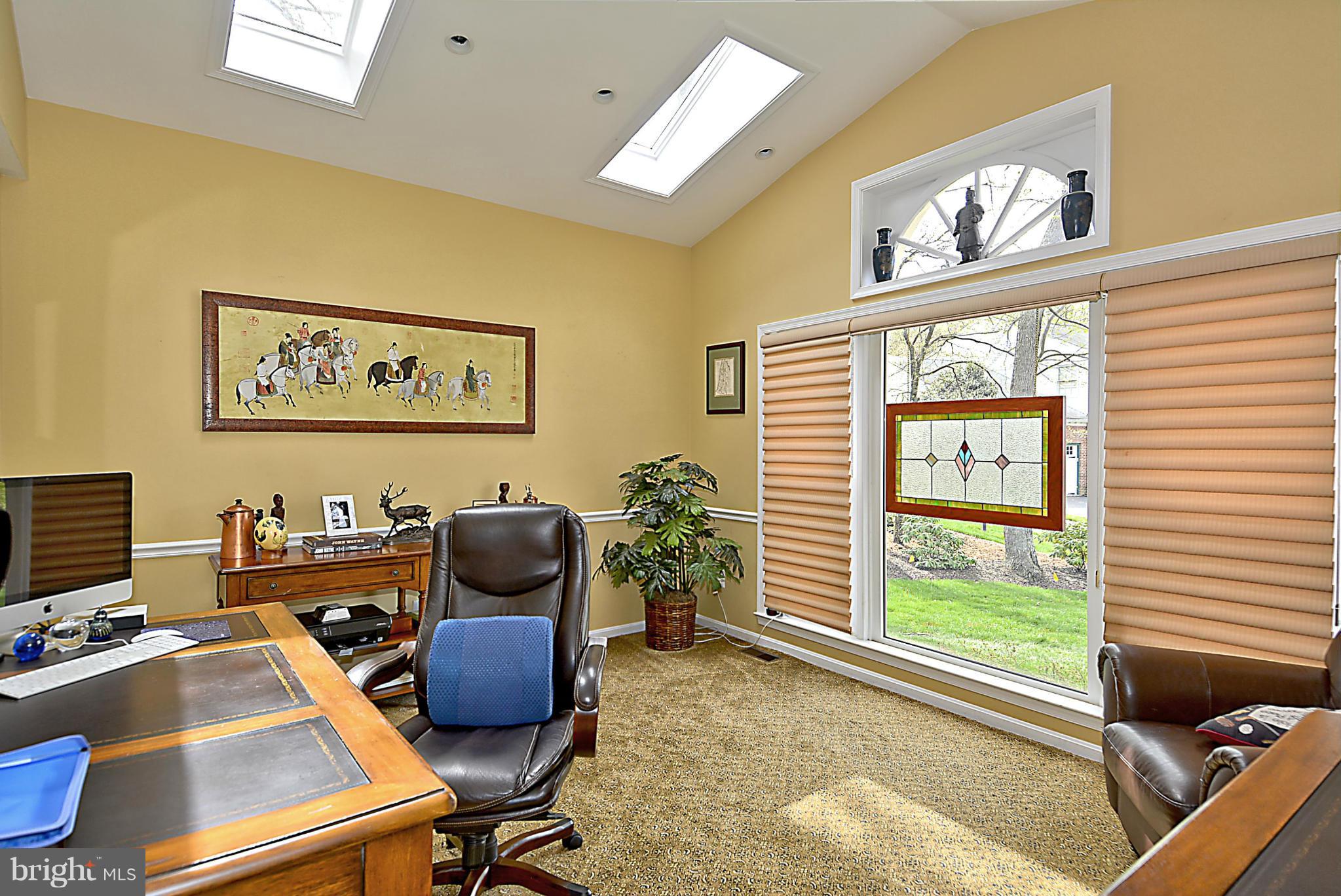 6300 Hunting Ridge Lane McLean, VA 22101 - Photo 10 of 30 Office