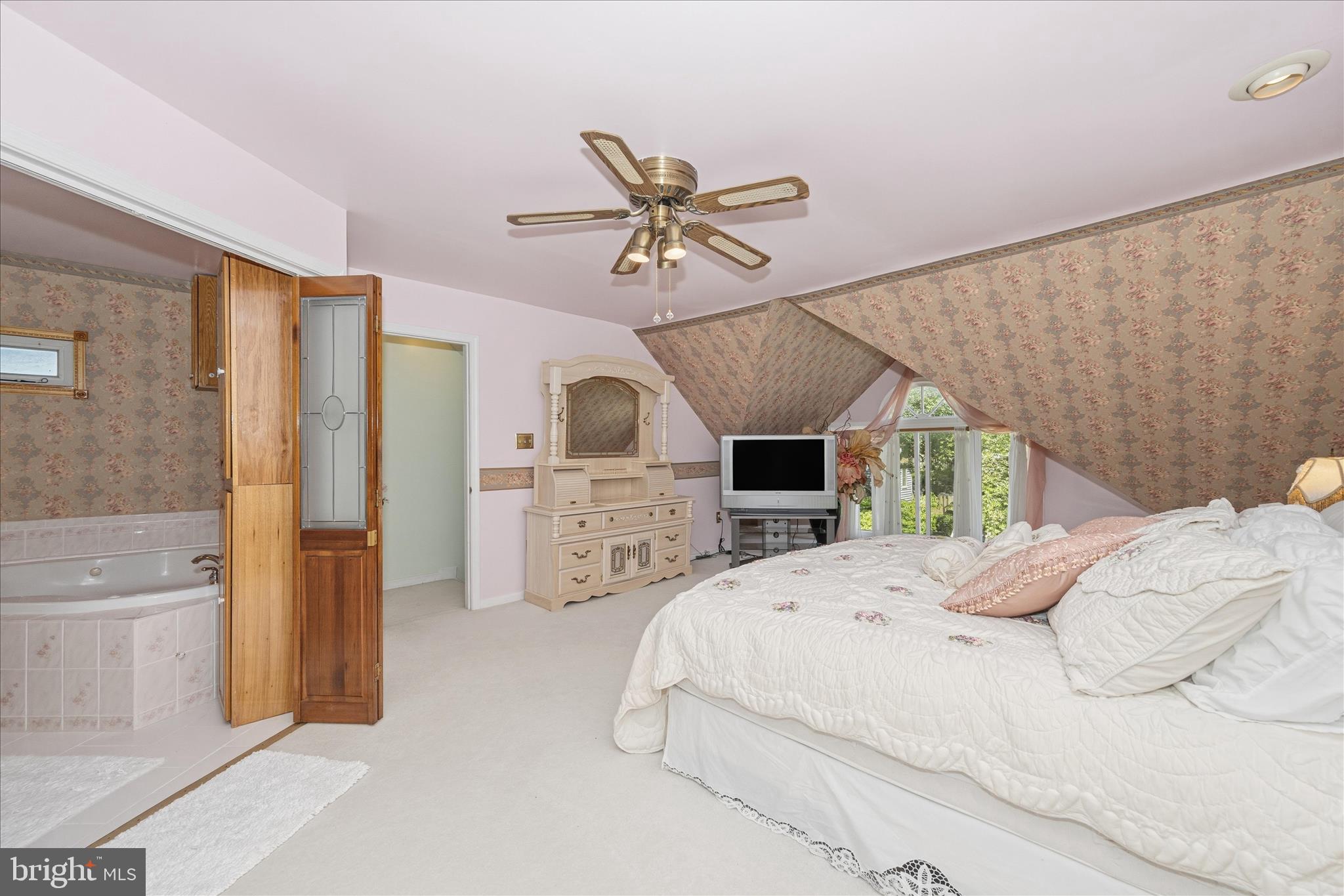 6594 Hemlock Point Road New Market, MD 21774 - Photo 46 of 98 Primary Bedroom