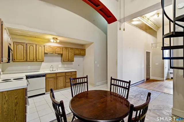 $115,000 | 26 Greene Avenue, Unit A2, Norwich, CT 06360