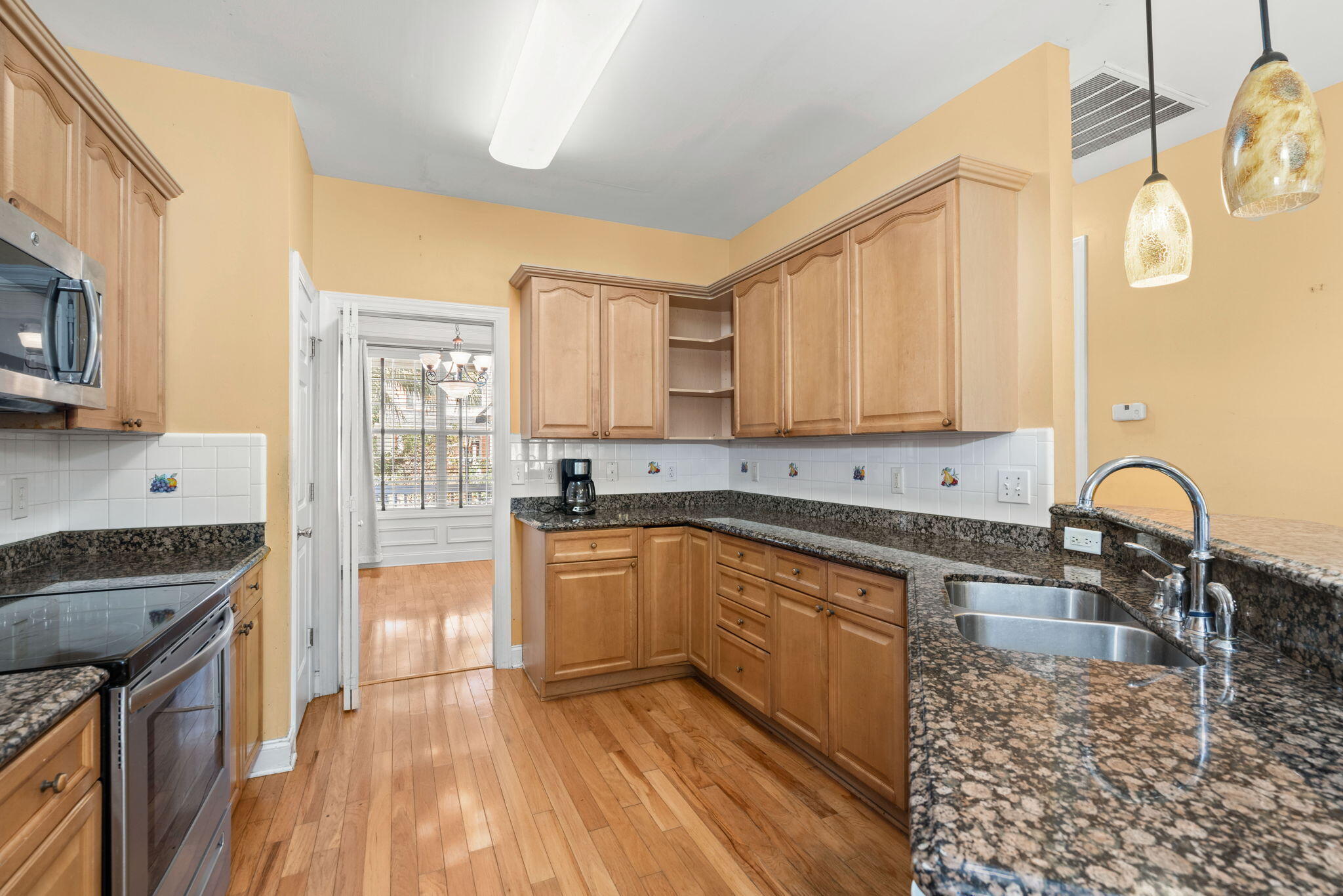 1758 Wayah Drive Charleston, SC 29414 - Photo 16 of 50 15