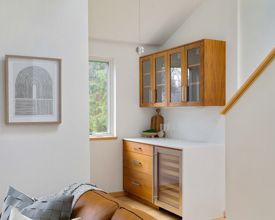 56 Notre Dame Road Bedford, MA 01730 - Photo 13 of 42