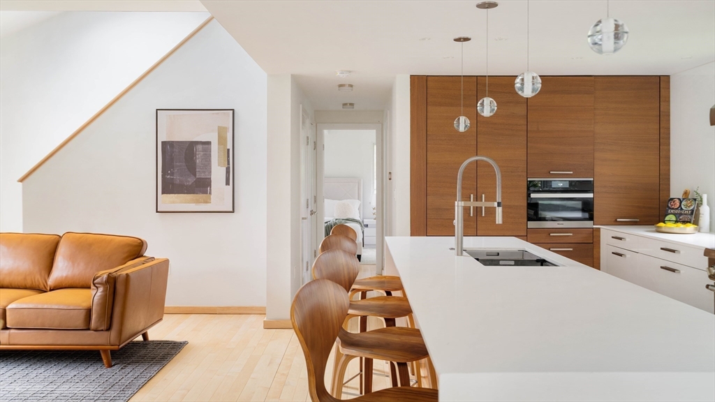 56 Notre Dame Road Bedford, MA 01730 - Photo 14 of 42