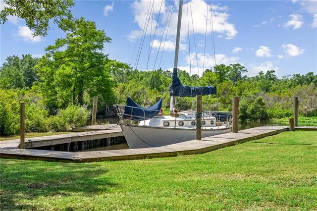 $2,900 | 206 Atalin Street, Mandeville, LA 70448