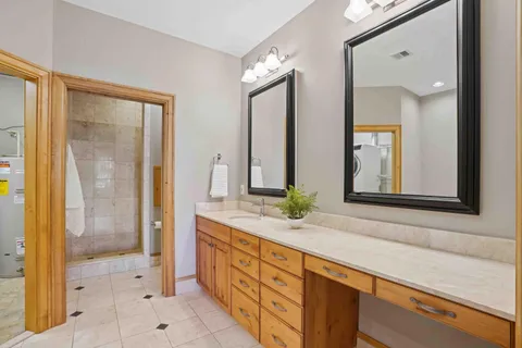 $600,000 | 130 South Water Street, Unit 106, Milwaukee, WI 53204