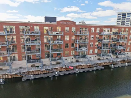 $600,000 | 130 South Water Street, Unit 106, Milwaukee, WI 53204