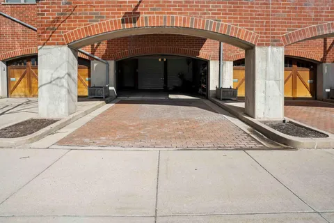 $600,000 | 130 South Water Street, Unit 106, Milwaukee, WI 53204