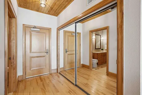 $600,000 | 130 South Water Street, Unit 106, Milwaukee, WI 53204