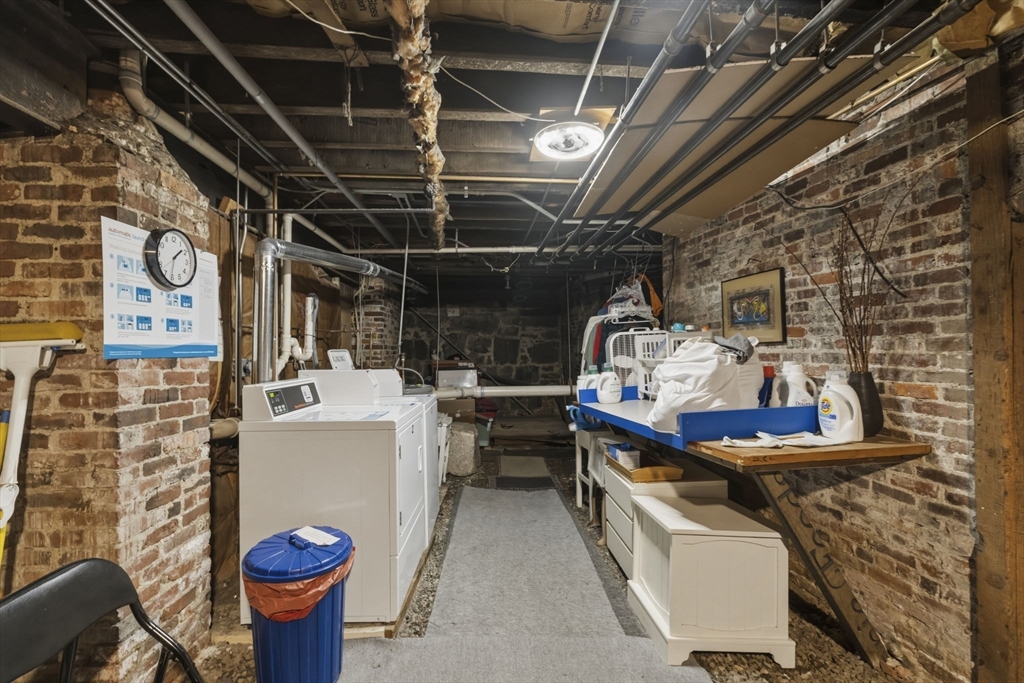 46 Lewis Street, Unit 10 Boston, MA 02113 - Photo 15 of 16