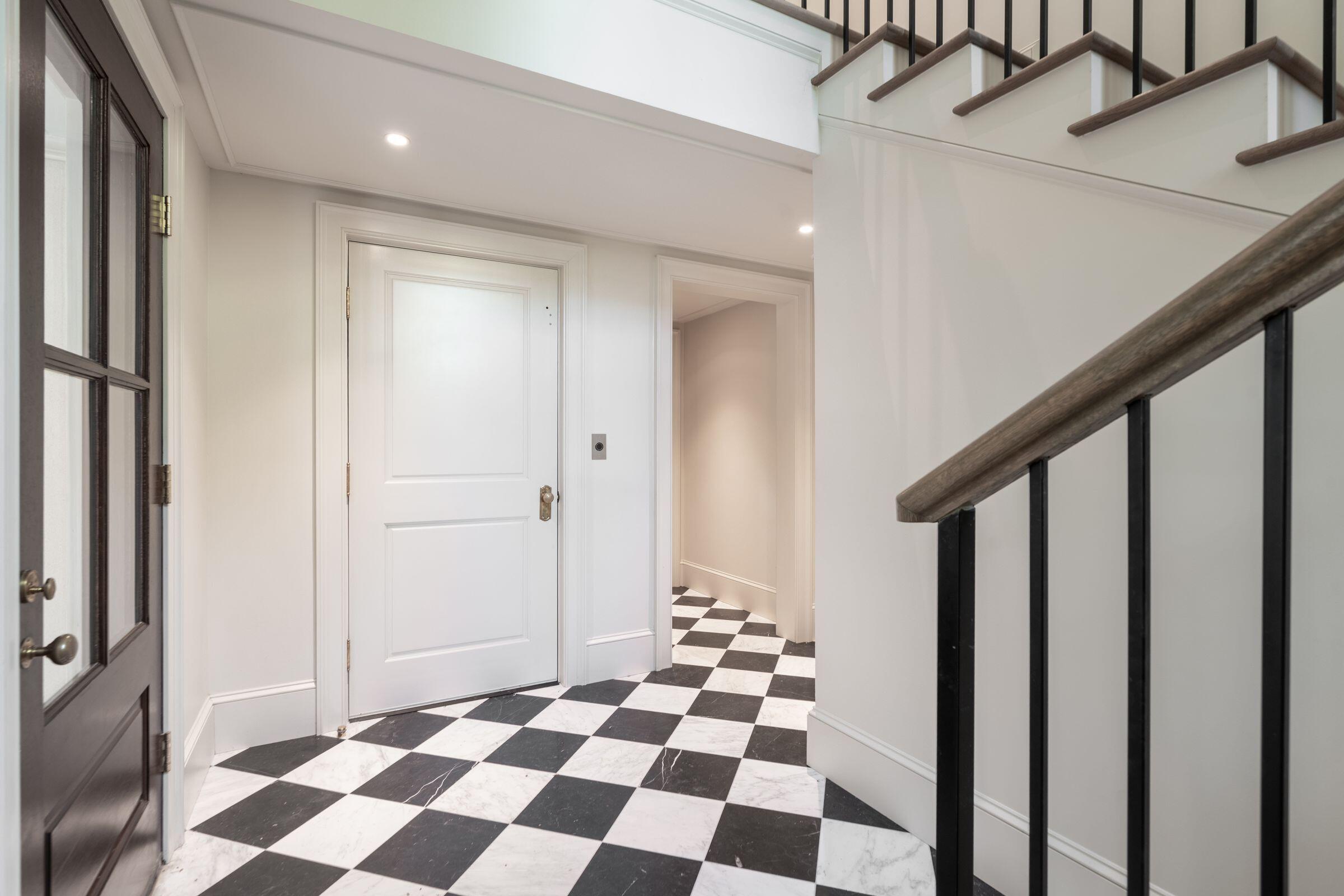 4 Trapman Street, Unit B Charleston, SC 29401 - Photo 5 of 57 Foyer