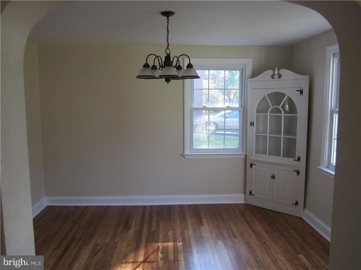 313 Ridgewood Road Springfield, PA 19064 - Photo 7 of 25 Dining Room
