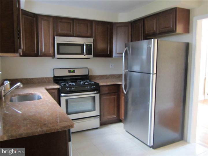 313 Ridgewood Road Springfield, PA 19064 - Photo 10 of 25 Kitchen