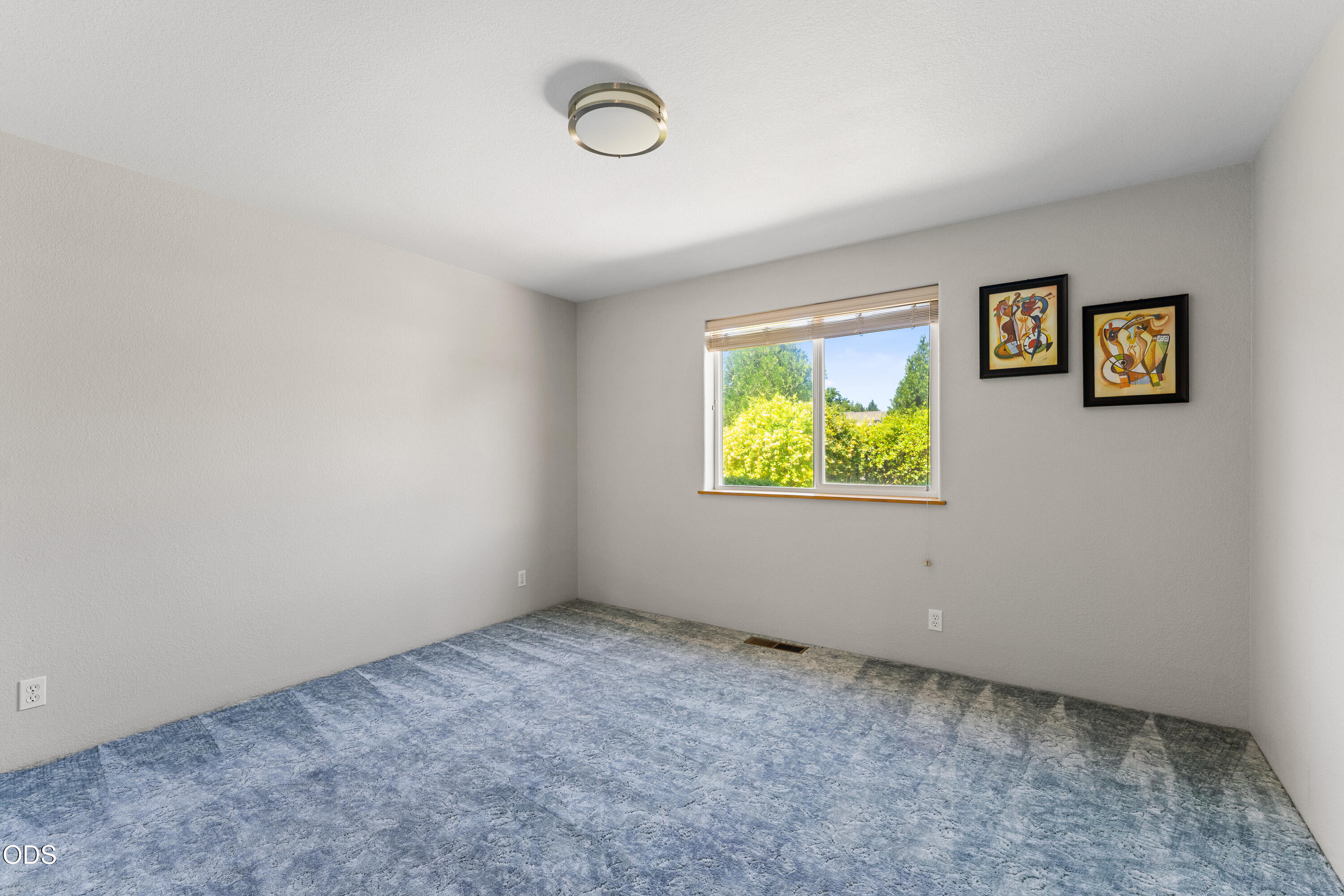 1445 Southwest Silver Maple Way Grants Pass, OR 97526 - Photo 16 of 29