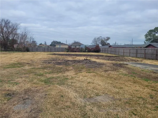 $135,000 | 701-705 21st Street, Gretna, LA 70053