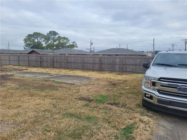 $135,000 | 701-705 21st Street, Gretna, LA 70053