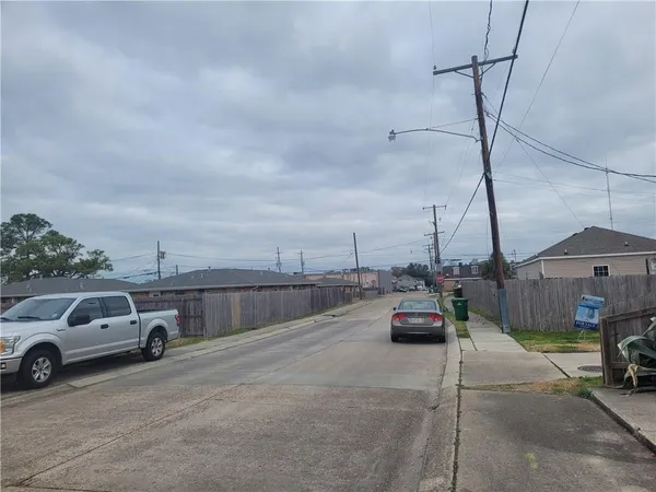 $135,000 | 701-705 21st Street, Gretna, LA 70053